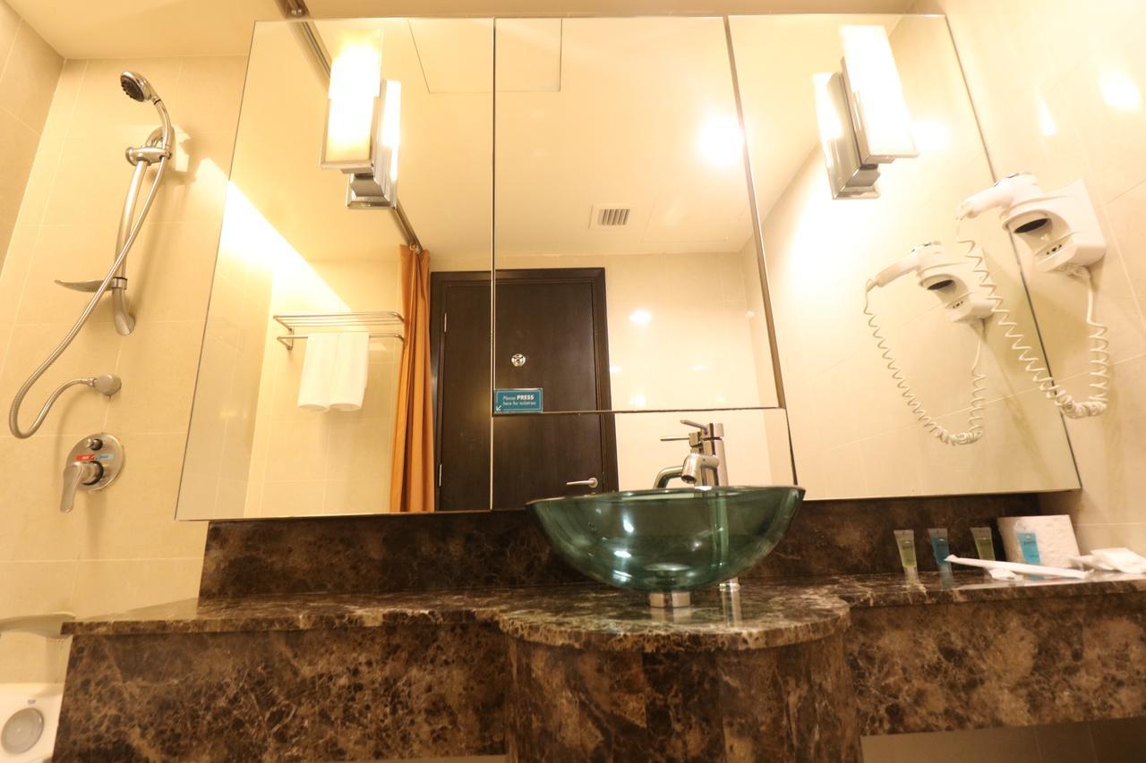 פטלין ג'איה Millennium Suite At Pyramid Tower מראה חיצוני תמונה