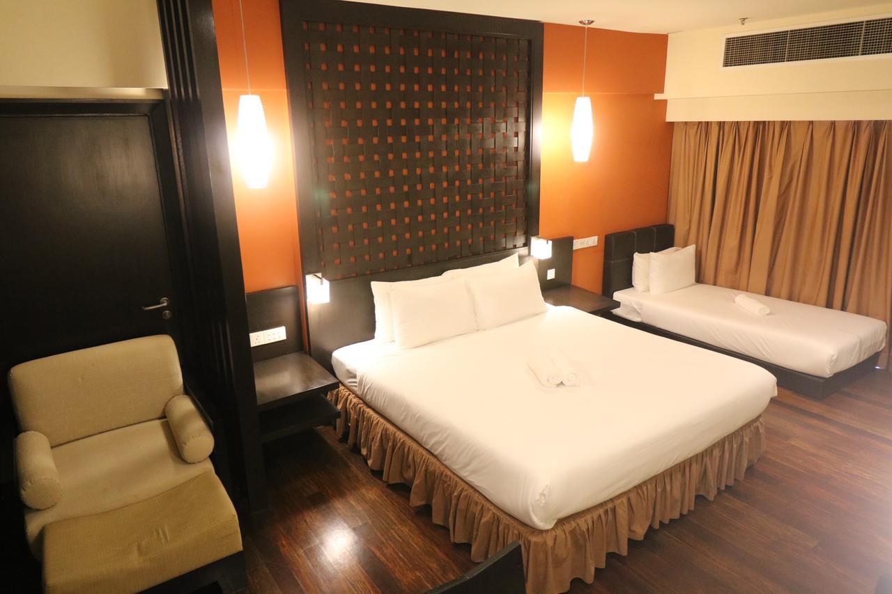 פטלין ג'איה Millennium Suite At Pyramid Tower מראה חיצוני תמונה